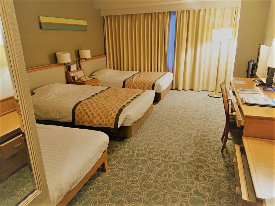 Jr Hotel Clement Tokusima Kültér fotó