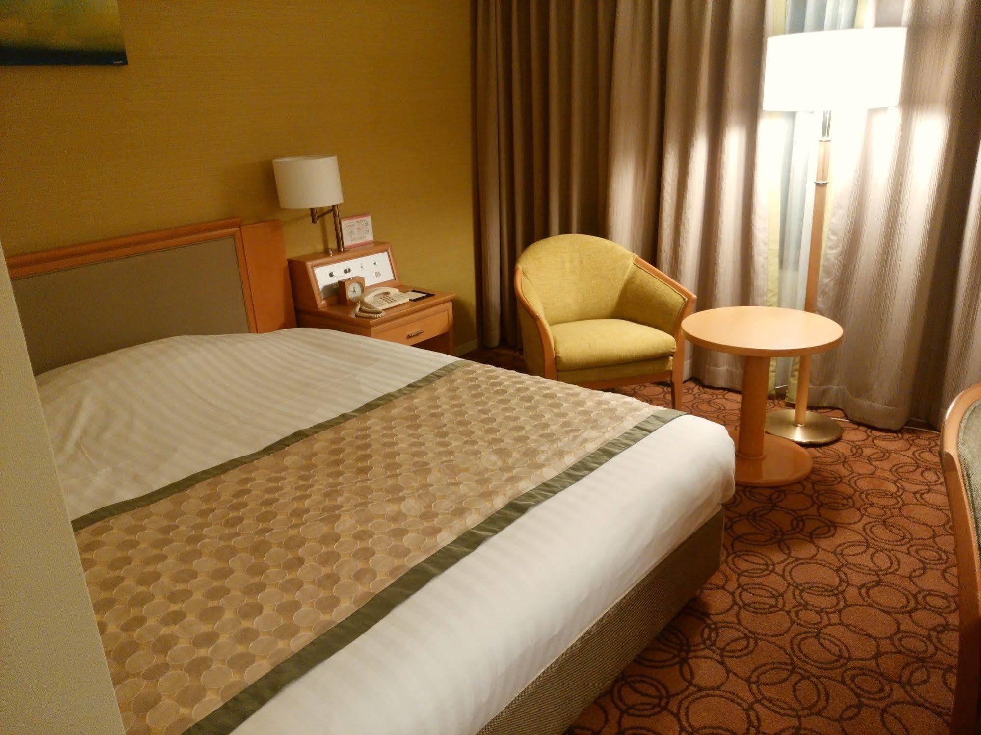 Jr Hotel Clement Tokusima Kültér fotó